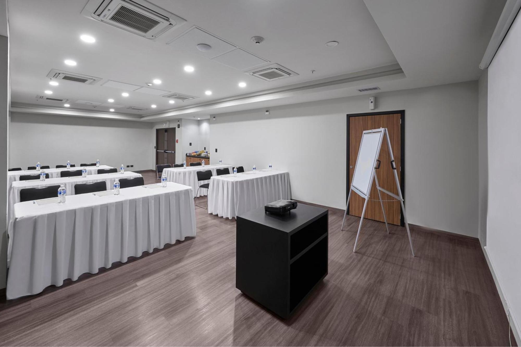 City Express By Marriott Monterrey Lindavista Guadalupe  Екстер'єр фото